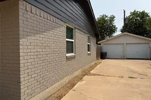 2511 Normont Cir, Fort Worth, TX 76103 - Photo 20