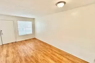 1115 N Austin St, Denton, TX 76201 - Photo 2