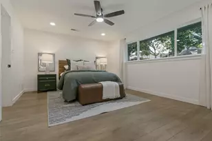 8031 Moss Meadows Dr, Dallas, TX 75231 - Photo 16