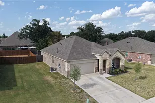 1221 Pistachio Dr, Azle, TX 76020 - Photo 1
