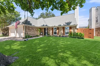 2634 Channing Drive, Grand Prairie, TX 75052 - Photo 2
