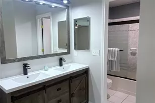 4105 Gentle Springs Dr, Arlington, TX 76001 - Photo 16