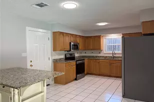 4105 Gentle Springs Dr, Arlington, TX 76001 - Photo 12