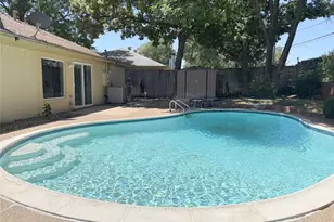 4105 Gentle Springs Dr, Arlington, TX 76001 - Photo 4