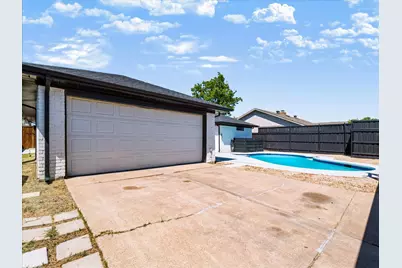 2216 Stonebrook Drive, Carrollton, TX 75007 - Photo 36