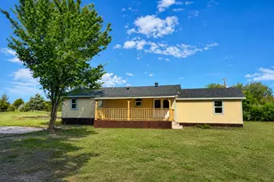 8275 Bay Dr, Quinlan, TX 75474 - Photo 1