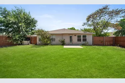 2701 Morningside Drive, McKinney, TX 75071 - Photo 2
