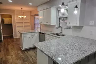 3649 Youpon St, Huntsville, TX 77340 - Photo 6