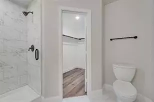721 N Jefferson St, Pilot Point, TX 76258 - Photo 6