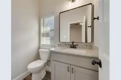 721 N Jefferson Street, Pilot Point, TX 76258 - Photo 4
