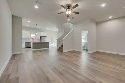 721 N Jefferson Street, Pilot Point, TX 76258 - Photo 2