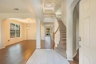 8172 Peacock Ln, Frisco, TX 75035 - Photo 2