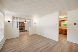 808 Jackson St, Rockwall, TX 75087 - Photo 4
