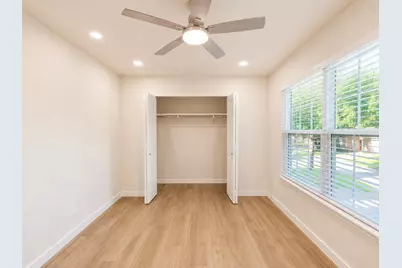 300 Lamesa Court, Irving, TX 75063 - Photo 24