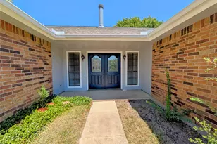 2301 Villanova St, Arlington, TX 76018 - Photo 4