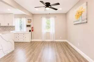102 E Highland Dr, Irving, TX 75062 - Photo 12