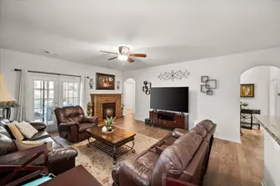 6140 Chalk Hollow Dr, Fort Worth, TX 76179 - Photo 20