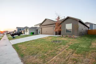 13808 Musselshell Dr, Ponder, TX 76259 - Photo 2