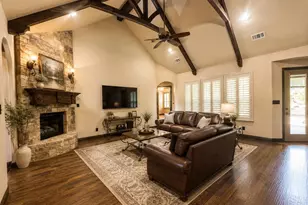1317 Bluff Springs Dr, Fort Worth, TX 76052 - Photo 6