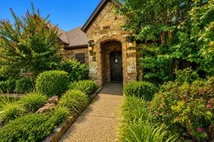 1317 Bluff Springs Dr, Fort Worth, TX 76052 - Photo 2