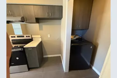 320 Queens Court N, Mansfield, TX 76063 - Photo 10