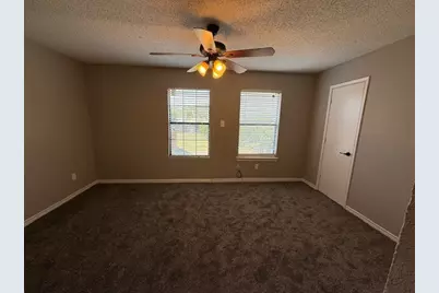 320 Queens Court N, Mansfield, TX 76063 - Photo 14