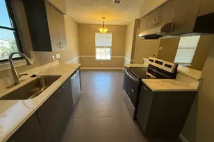 320 Queens Ct N, Mansfield, TX 76063 - Photo 12