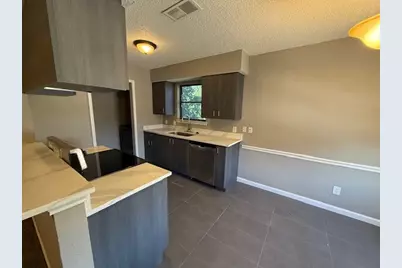 320 Queens Court N, Mansfield, TX 76063 - Photo 8