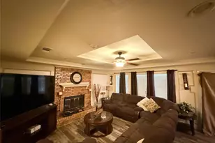 913 Francis St, Lancaster, TX 75146 - Photo 4