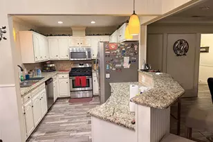 913 Francis St, Lancaster, TX 75146 - Photo 2