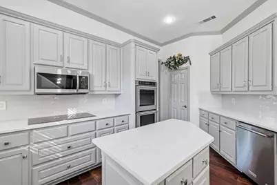 680 Chaparral Court, Highland Village, TX 75077 - Photo 8