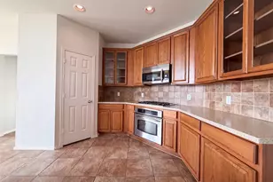 1756 Hidden Brook Dr, Grand Prairie, TX 75050 - Photo 2