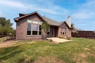 1756 Hidden Brook Dr, Grand Prairie, TX 75050 - Photo 18