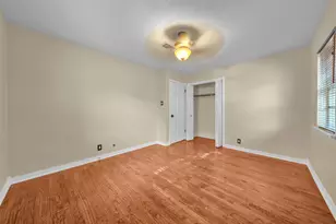 1208 Harrison Ln, Hurst, TX 76053 - Photo 20