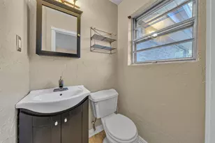1208 Harrison Ln, Hurst, TX 76053 - Photo 18