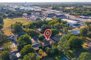 1208 Harrison Ln, Hurst, TX 76053 - Photo 32