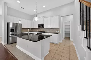 917 Sundrop Dr, Little Elm, TX 75068 - Photo 10