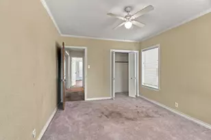 1013 Oak St, Grand Prairie, TX 75050 - Photo 22