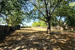 315 W Market St, Mabank, TX 75147 - Photo 22