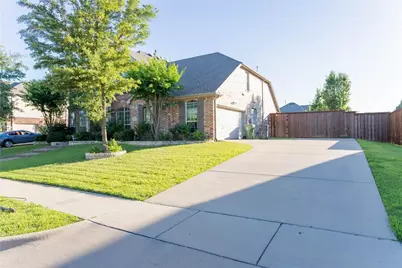 413 Brookmere Lane, Murphy, TX 75094 - Photo 2