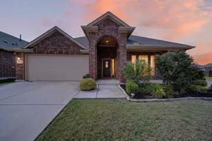 5825 Melville Ln, Forney, TX 75126 - Photo 2