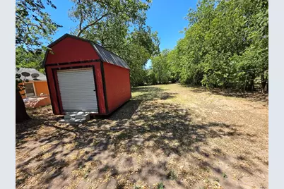 311 Elmo Street, Cleburne, TX 76031 - Photo 2