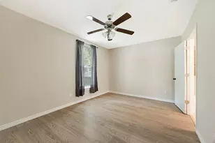 213 N Holly Ave, Sherman, TX 75092 - Photo 16