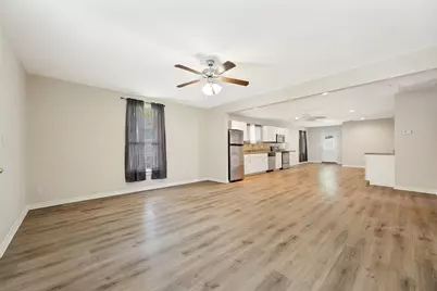 213 N Holly Avenue, Sherman, TX 75092 - Photo 4
