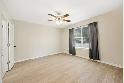 213 N Holly Avenue, Sherman, TX 75092 - Photo 12