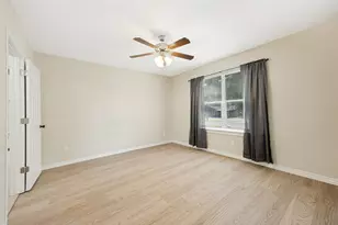 213 N Holly Ave, Sherman, TX 75092 - Photo 12