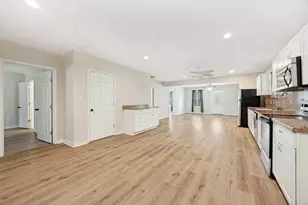 213 N Holly Ave, Sherman, TX 75092 - Photo 6