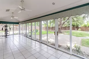 2604 Twinpost Ct, Irving, TX 75062 - Photo 10