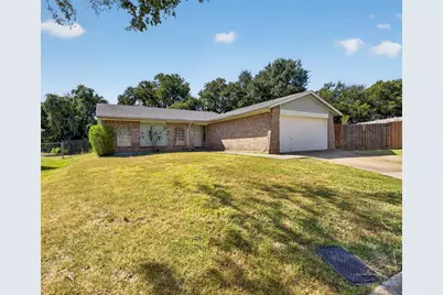120 Willow Street, Lewisville, TX 75067 - Photo 2