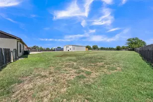 10282 Gentry Dr, Justin, TX 76247 - Photo 24